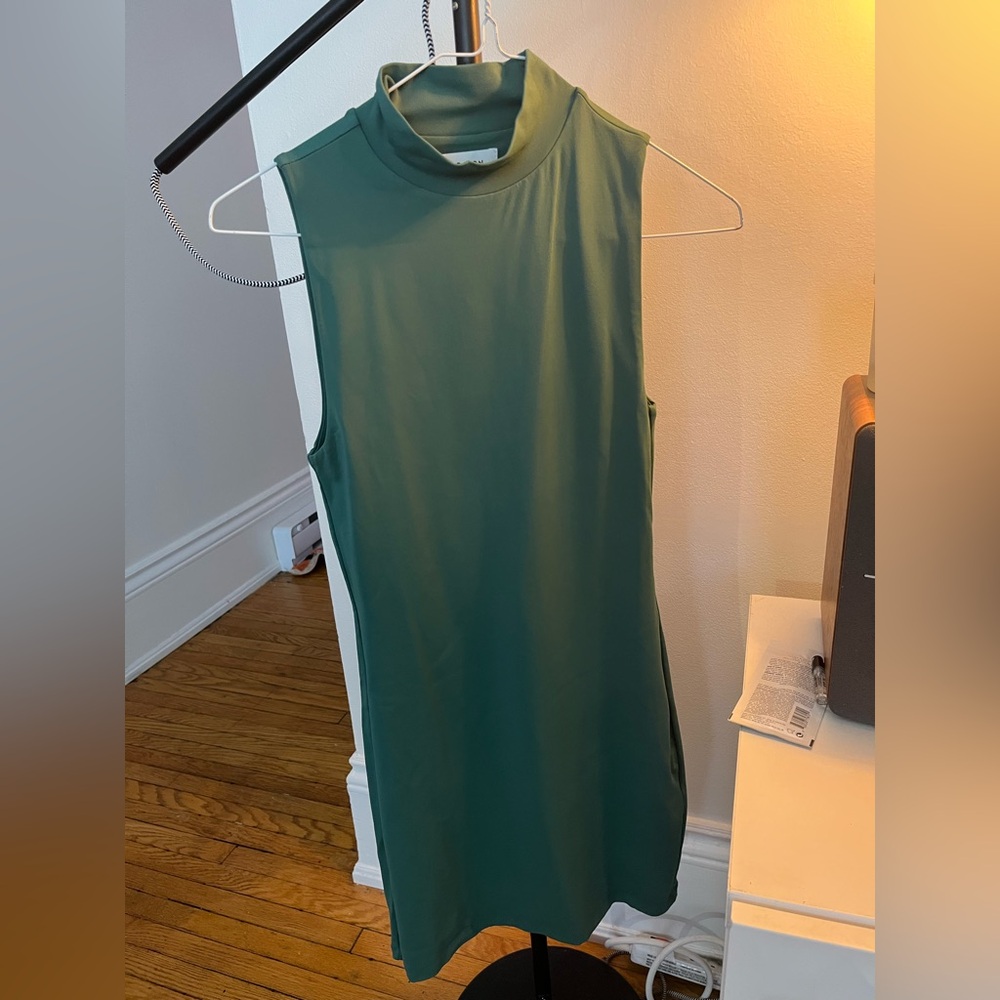 Aritzia Babaton contour Mock‑Neck Sleeveless Midi Dress SMALL never worn
